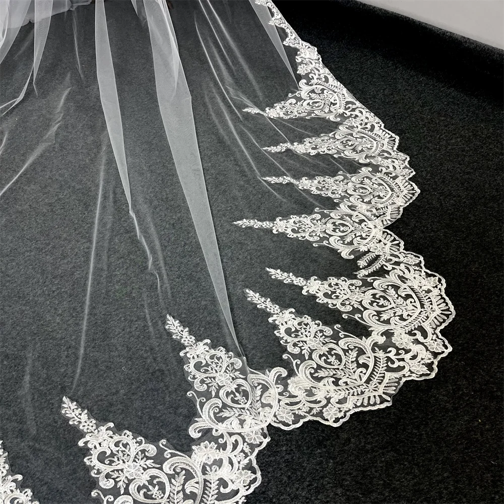สีขาวงาช้าง Vintage Wedding Veil 3M ยาว Soft Tulle Royal ผ้าคลุมหน้าเจ้าสาวด้วยหวี Bling ลูกไม้งานแต่งงานอุปกรณ์เสริม