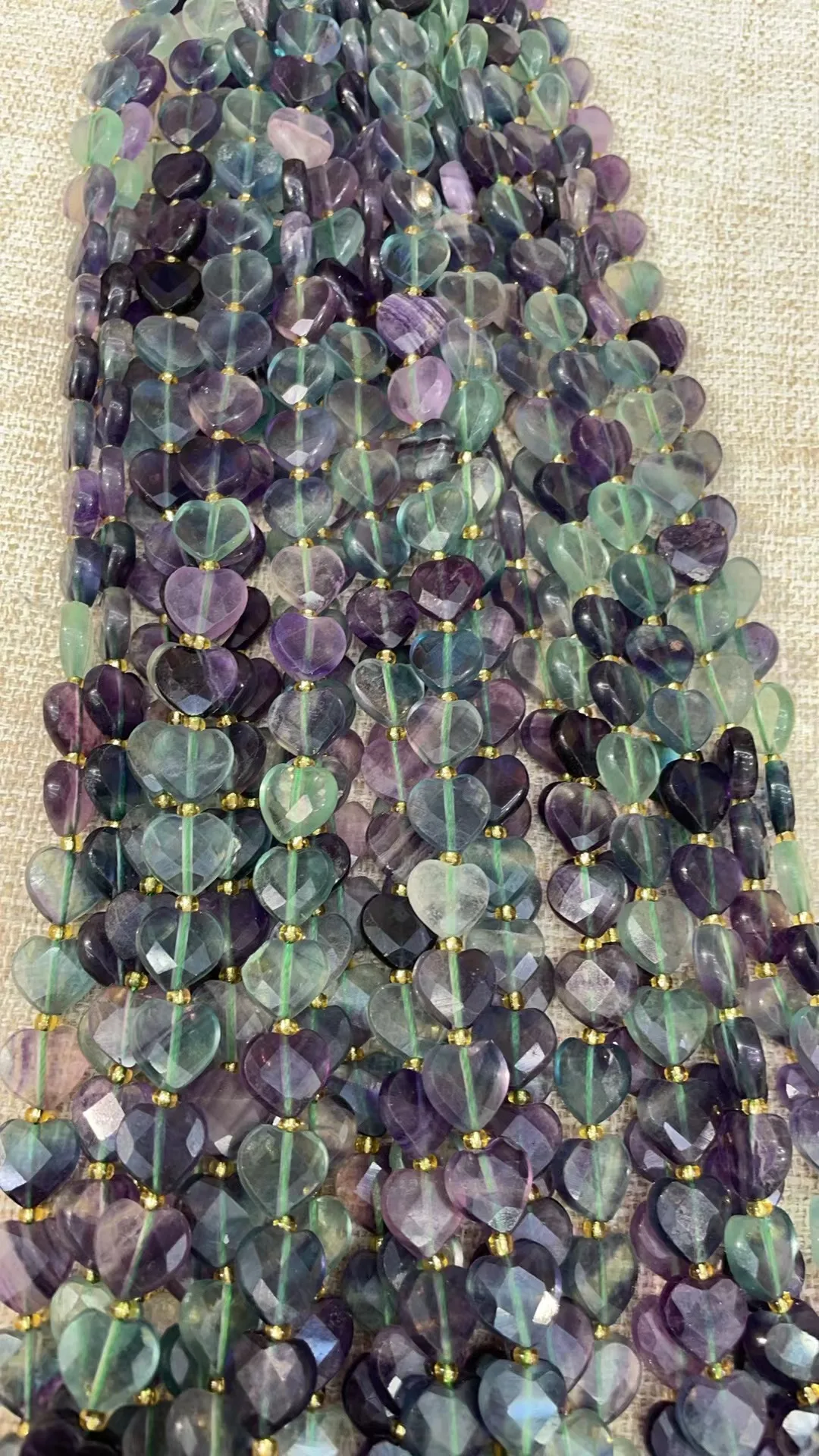 

Natural Color Fluorite Cut face Heart Form 12x12mm Length 39cm Big Overview 29 Grain