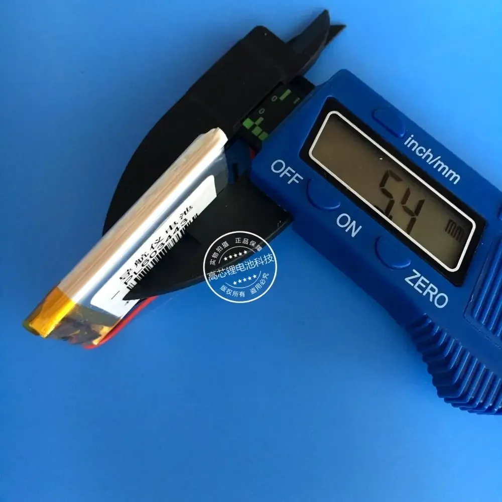 بطارية ليثيوم بوليمر 3.7 فولت، 603443   900MAH MP3، MP4 GPS الملاح، مكبرات الصوت الإلكترونية للكلاب خلية ليثيوم أيون قابلة لإعادة الشحن