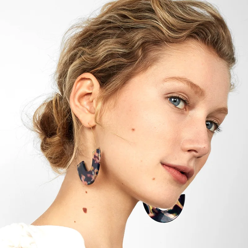 Exaggerated Semi-circular Acetate Acrylic Sheet Ear Hook for Women Minimalist Metal Personalized Earring Fashion Jewelry