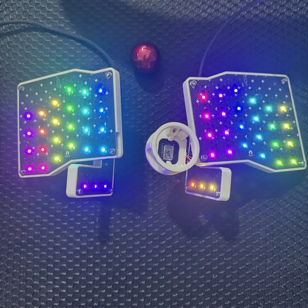 RGB Crosses/Bridges Split Keyboard Adjustable Angle Low Profile Choc V1/V2 Trackball Screen Wired Bluetooth Gaming Keyboard Kit