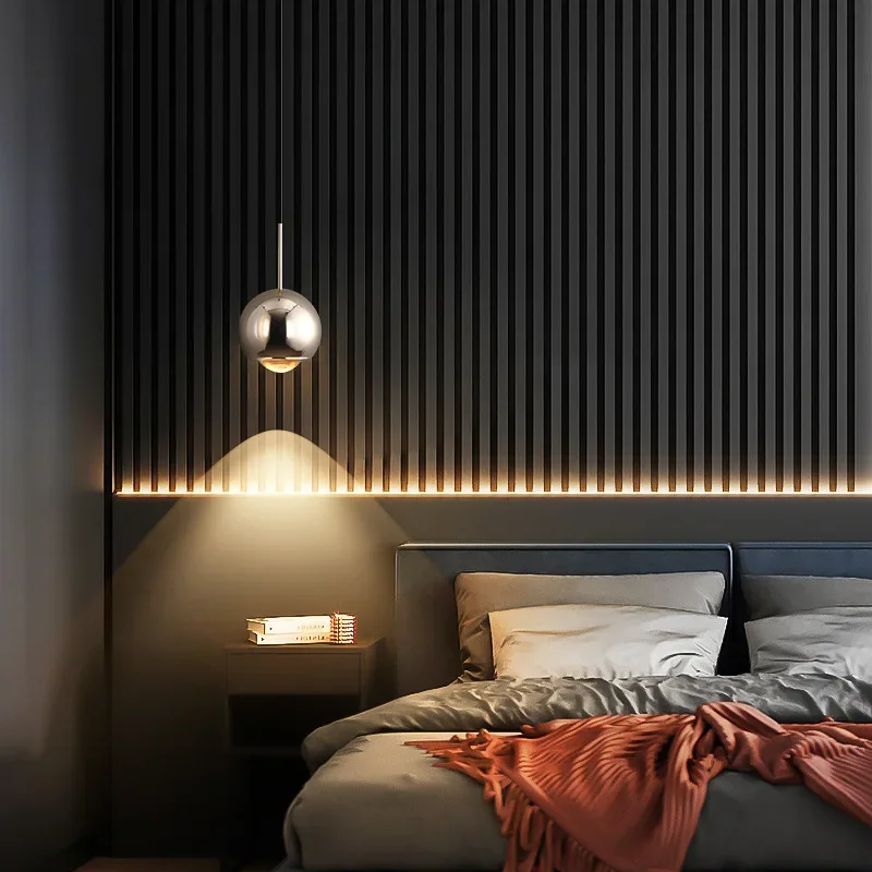 رفع وقابل للسحب، وبساطة حديثة وإحساس راقي، وجانب سرير غرفة النوم الراقية، وثريا صغيرة بسلك معلق