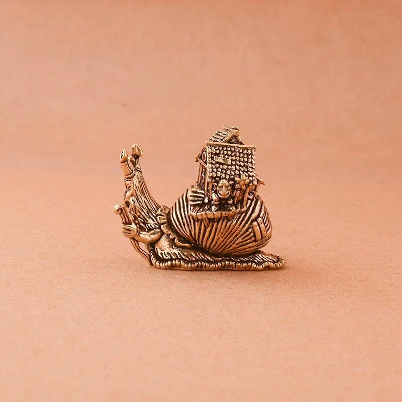 Adornos caracol de latón sólido estilo hip hop exagerado mini figuras