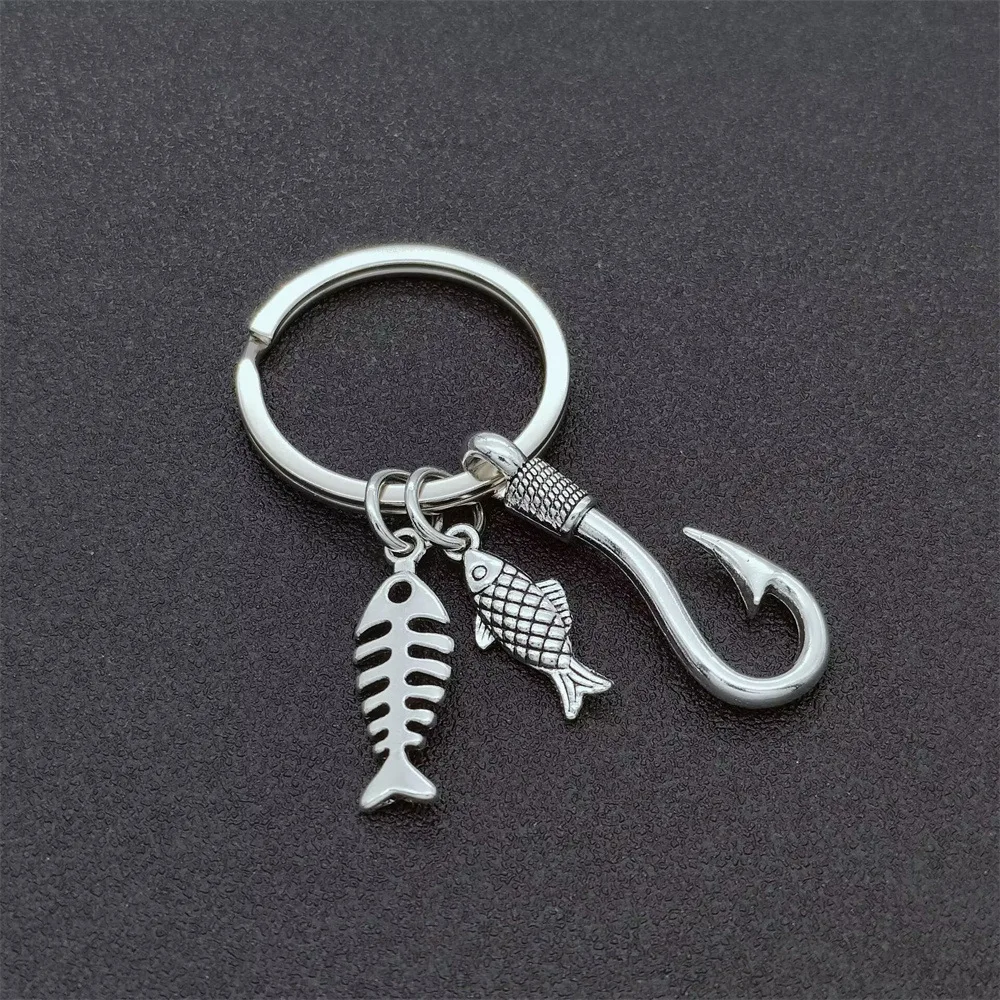 Fishing Hook Keychain Fashion Sea Fish Keyring Backpack Charms Chain Pendant Key Holder Jewelry Gift Fisherman Key Accessories