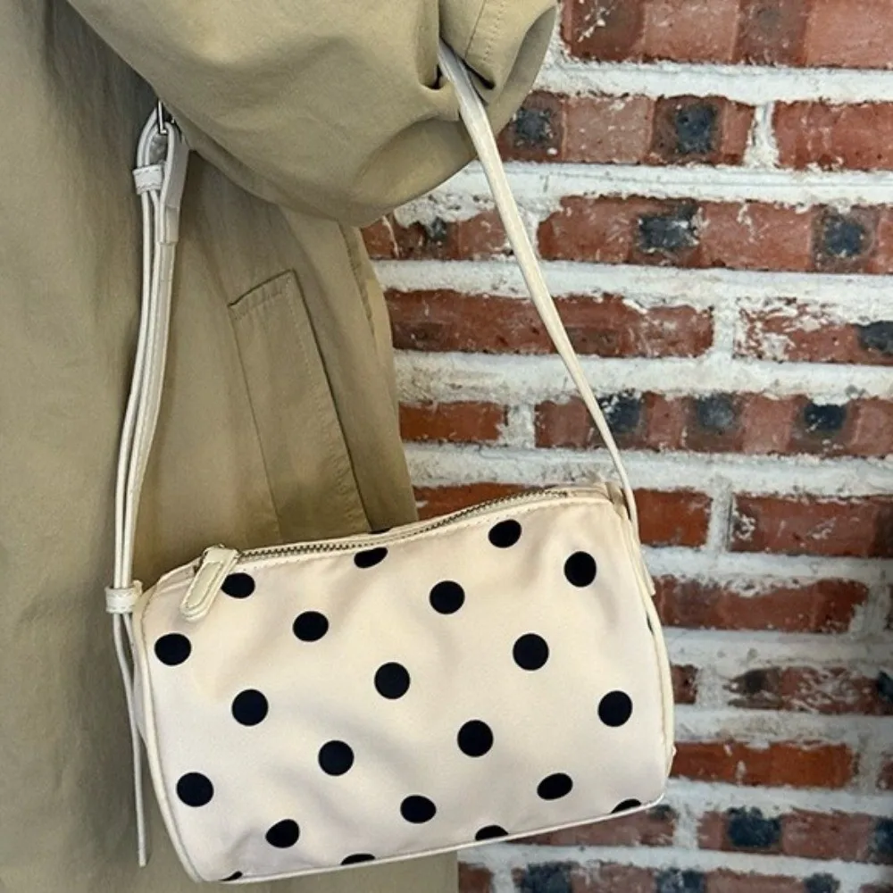 

Nylon Pillow Crossbody Bag Hand-held Large Capacity Polka Dot Handbag Convenient Three-dimensional Canvas Shoulder Bag Girl