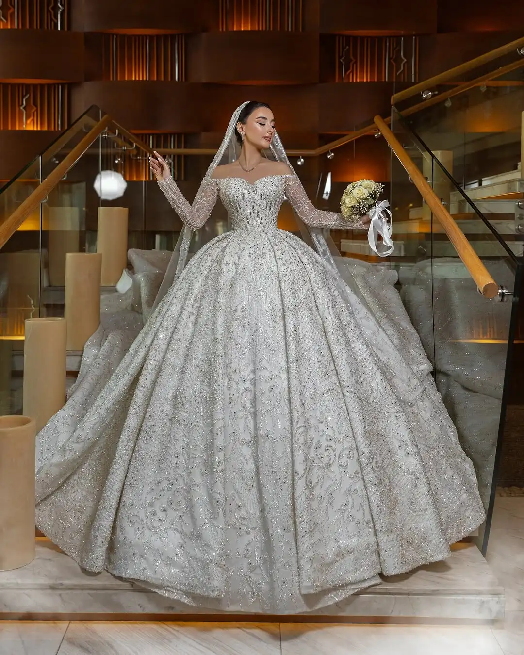 Luxury Sparkly Ball Gown Wedding Dress Off Shoulder Long Sleeve Princess Bridal Gown Glitter Lace Puffy Skirt Vestido De Novia