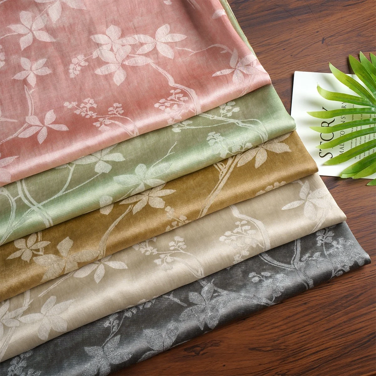 

Новая ткань в китайском стиле: шелковая ткань с цветочным узором, ароматная, мягкая, гладкая, дышащая, для пошива платьев, рубашек и одежды своими руками.