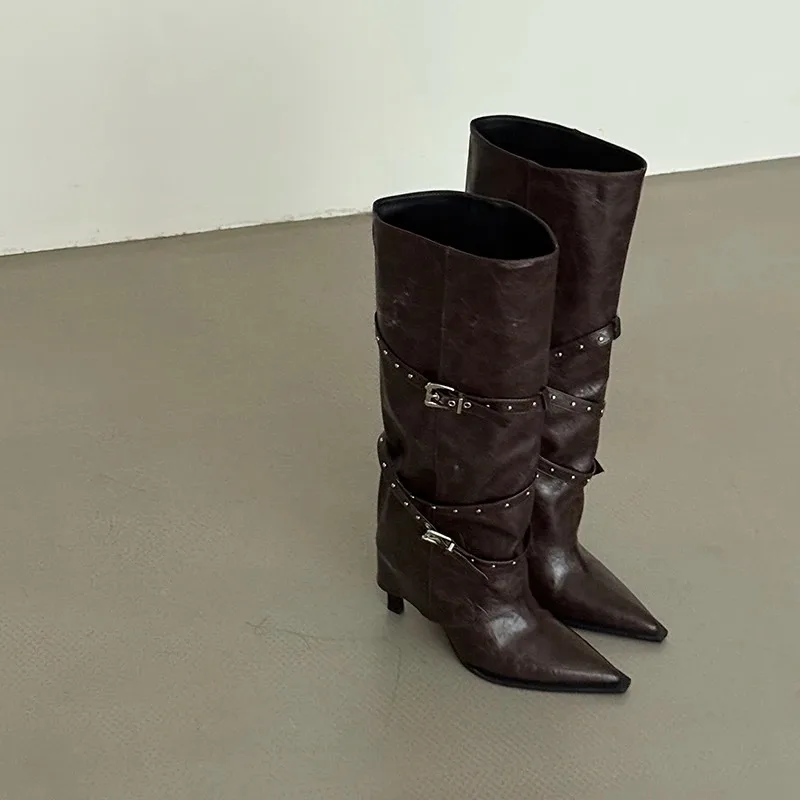 

Лидер продаж 2025 года, новые длинные сапоги для ночного клуба с острым носком для женщин, осенне-зимняя обувь на высоком каблуке, женская обувь с пряжкой на ремне, Botas Mujes
