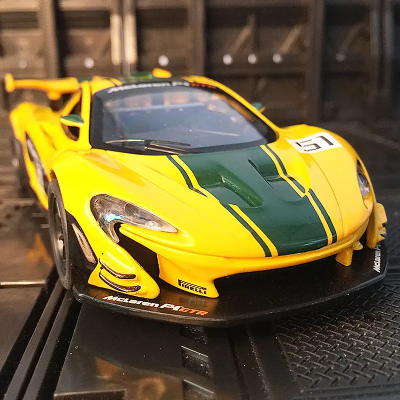 

1:31 McLaren P1 alloy car model has simulated sound and lighting functions, rich details, fine workmanship, and good quality