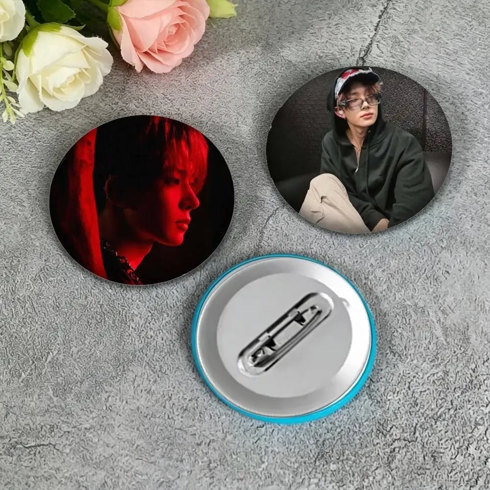 H-Heeseung 25mm 32mm 44mm 58mm 75mm Brooches Badges Pins for Accessories Gift