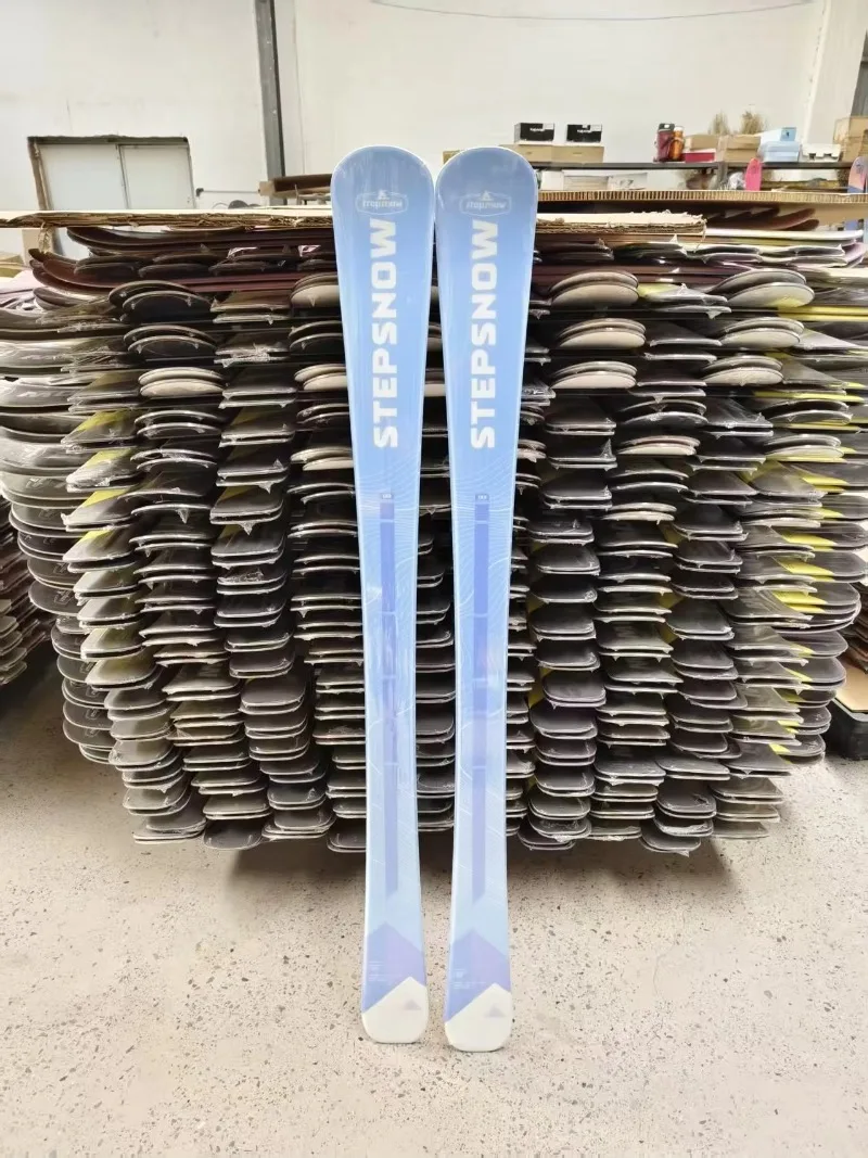 Factory direct adult men's entry-level freestyle multicolor poplar core skis for winter snowboarding