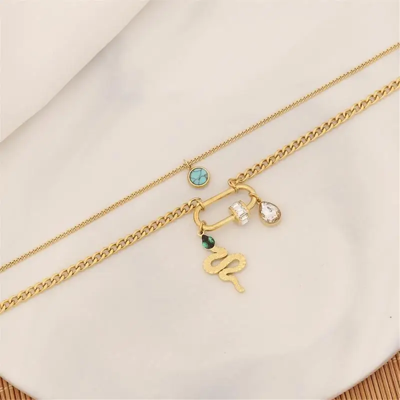 

31BB Sophisticated Emerald Choker with Elegant Moonstone Pendant Adjustable Chain Jewelry Accessory for Comfort Fits