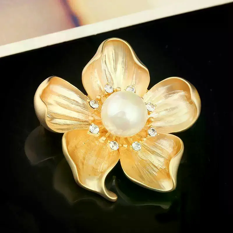 European And American Fashion Retro Alloy Flower Set With Pearl Brooch Chest Flower