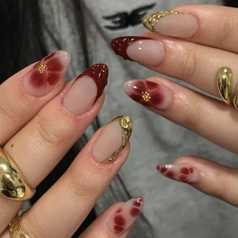 

Metal Bead Stamen Coffee Color Petal Flowers Nail Art Fashion French False Nails Detachable Finished Fake Nails Press on Nails