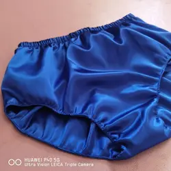 Bragas de seda satinada para mujer, ropa interior Sexy de cintura media, sin elástico, brillante, talla grande