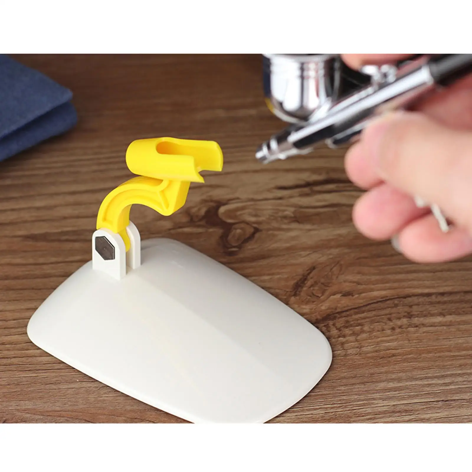 Adjustable Angle Airbrush Grip Stand Lightweight Plastic Tools Storage for Home Art Studio Table