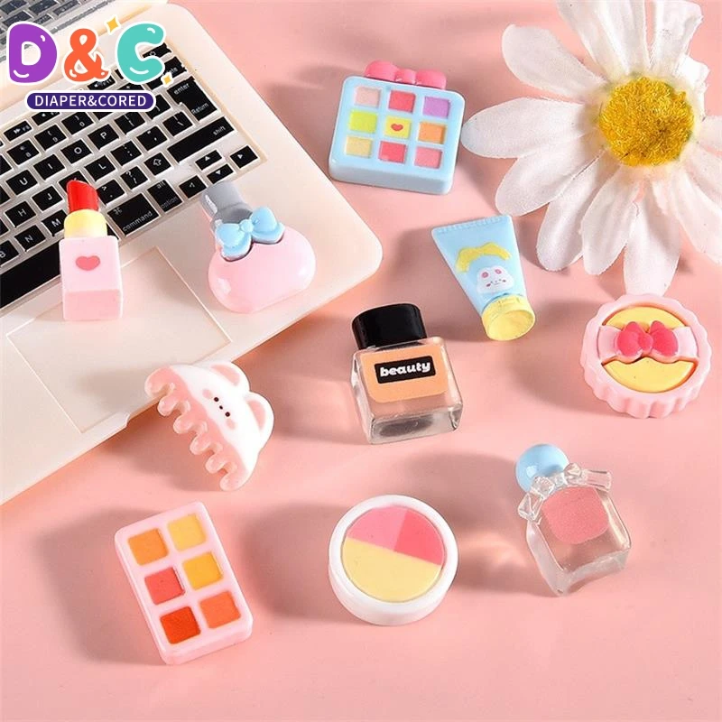 Dollhouse Miniature Simulation Toy, batom cosmético, sombra de olho, boneca perfume, maquiagem casa, cena acessório, materiais DIY, 2pcs por saco