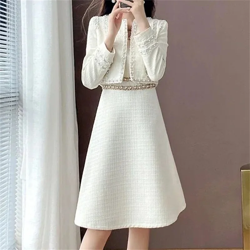 春秋のファッション女性衣装ファッションショートジャケット + ストラップドレス 2 点セットエレガントなノースリーブサスペンダードレススーツ