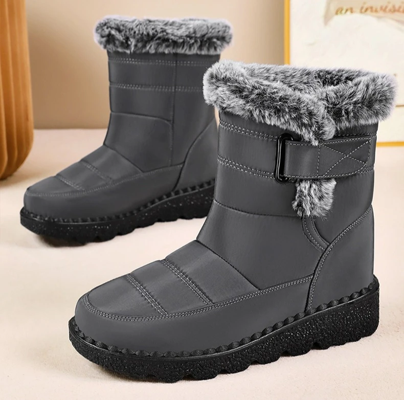 Damen-Schneestiefel bis zur Mitte der Wade, warm, mit Plüschfleece gefüttert, mit Klettverschluss, Pompon-Dekor, rutschfeste dicke Sohle, Winter-Freizeitschuhe für kaltes Wetter. – Detail 17