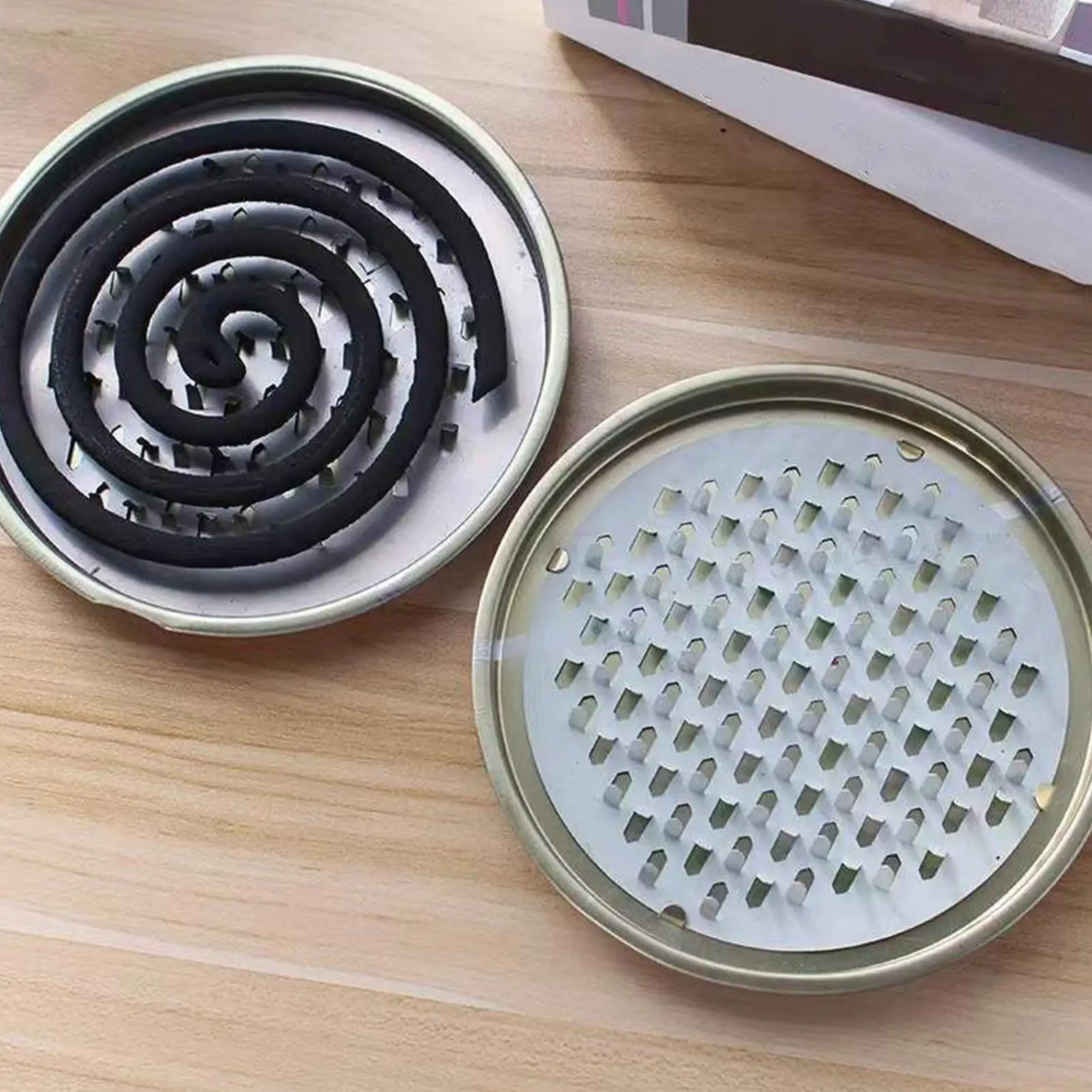 Portable Mosquito Coil Tray With Cover Stainless Steel Mosquito Coil Holder Box Anti-Mosquito Spiral Incense Coil Burner