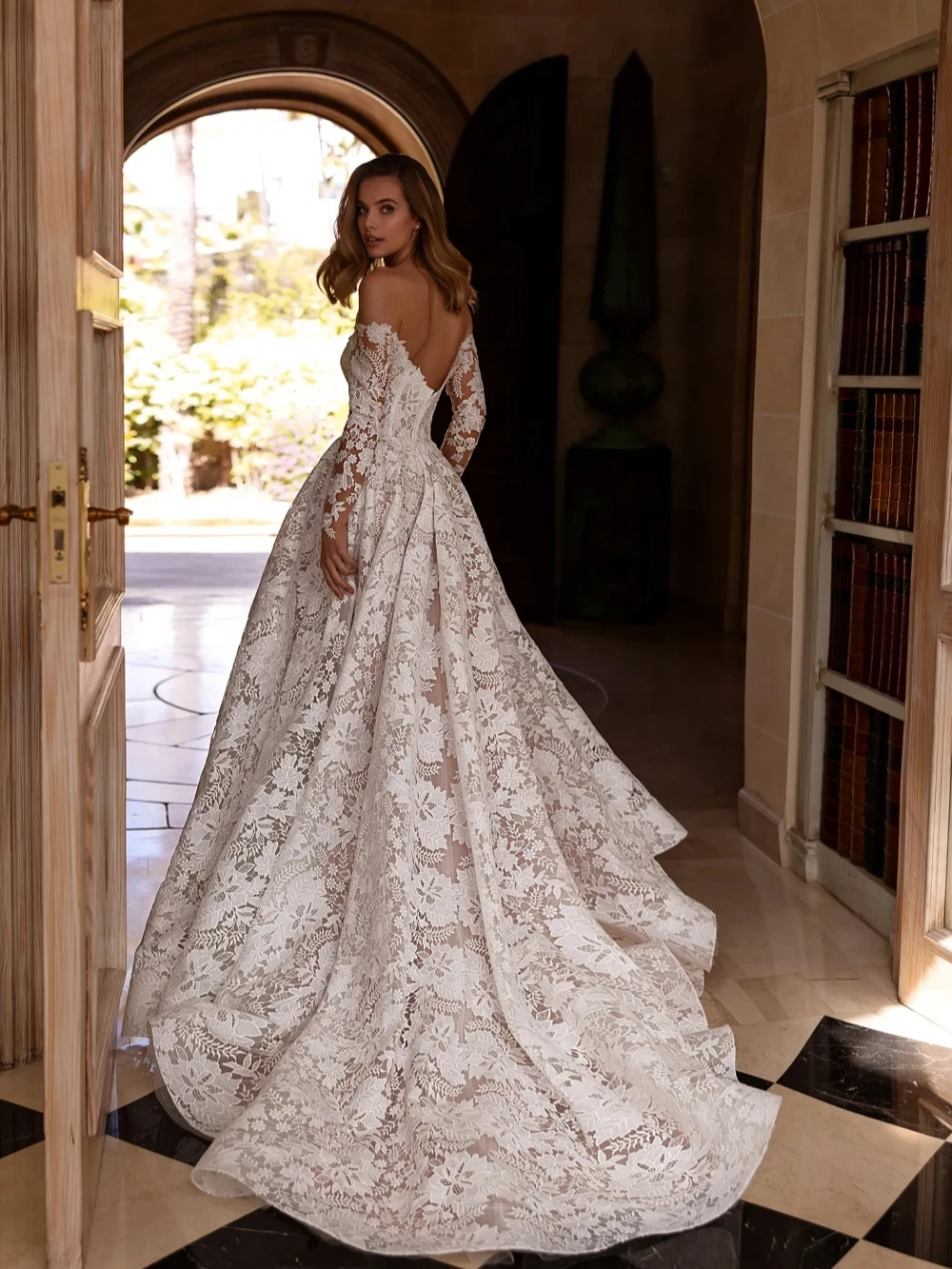 Exquisite Lace Appliques Wedding Dress Off The Shoulder Long Sleeve Bridal Gown 2025 Customized A-line Dresses For Bride