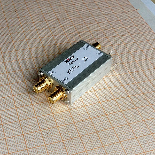 10MHz and 650-2400MHz duplex filter, including bias power supply, SMA interface