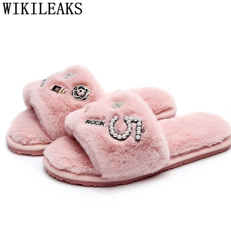 Designer Perfume Decoration Fur Slippers Women Winter Flip Flops Camellia Pearl Beading Fur Sandals Women Pink Slides Pantufas