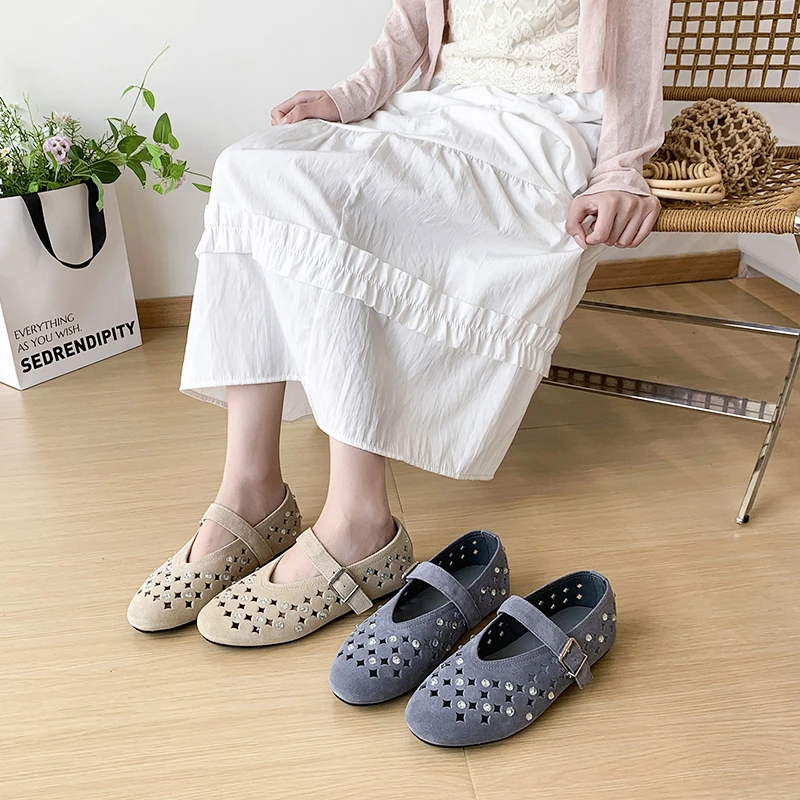 

Kids Girls Mary Jane Shoes Rhinestone Hollow Out Flat Casual Shoes One Band Breathable Slip-on Shoes for Daily Party School Wear