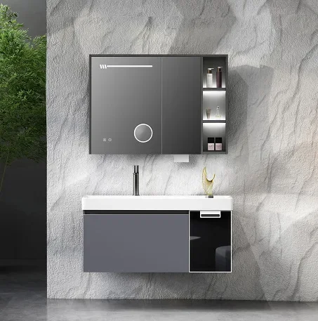 Planche de sensation de peau multicouche, meuble de salle de bain en bois massif, miroir intelligent léger, lavabo en céramique d'hôtel, poignée en acrylique, salle de bain