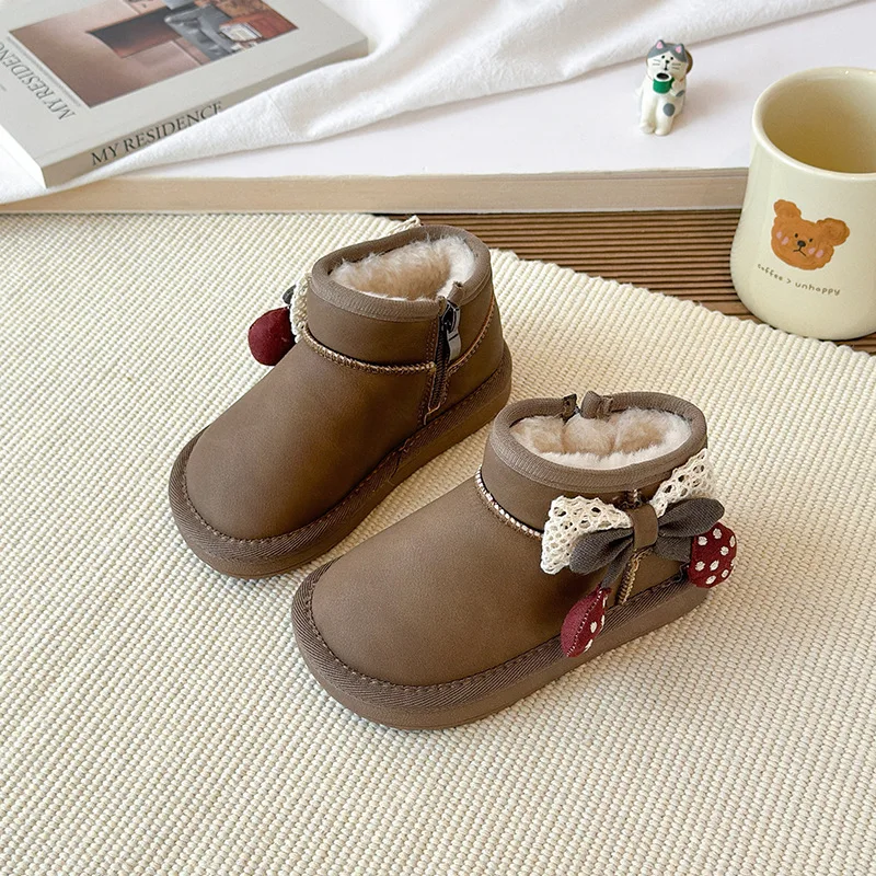 Girls Short Boots with Thick Fur Kids Snow Boots Versatile Soft Sole 2025 Winter New Children Leather Boots Sweet Bow Round Toes