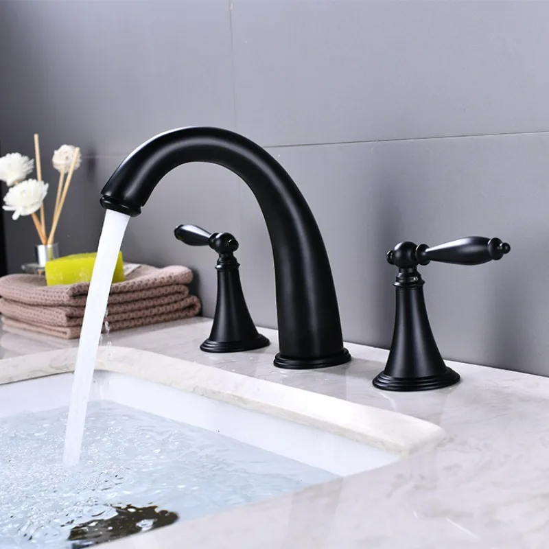 Nordic Style Brass Faucet Vintage Basin of Two Handles Split Three-hole Cold and Hot Splash-proof Faucet Dual Handles Mixer