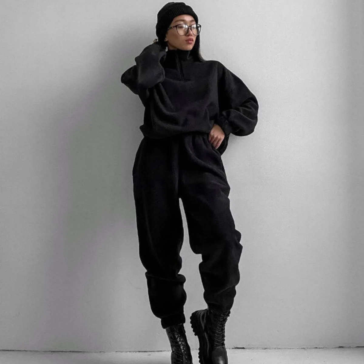 Women Fleece Suit Loose Long Sleeve Sweatshirt and High Waist Trousers 2 Pieces Set Female  Winter Fashion Warm Tracksuit