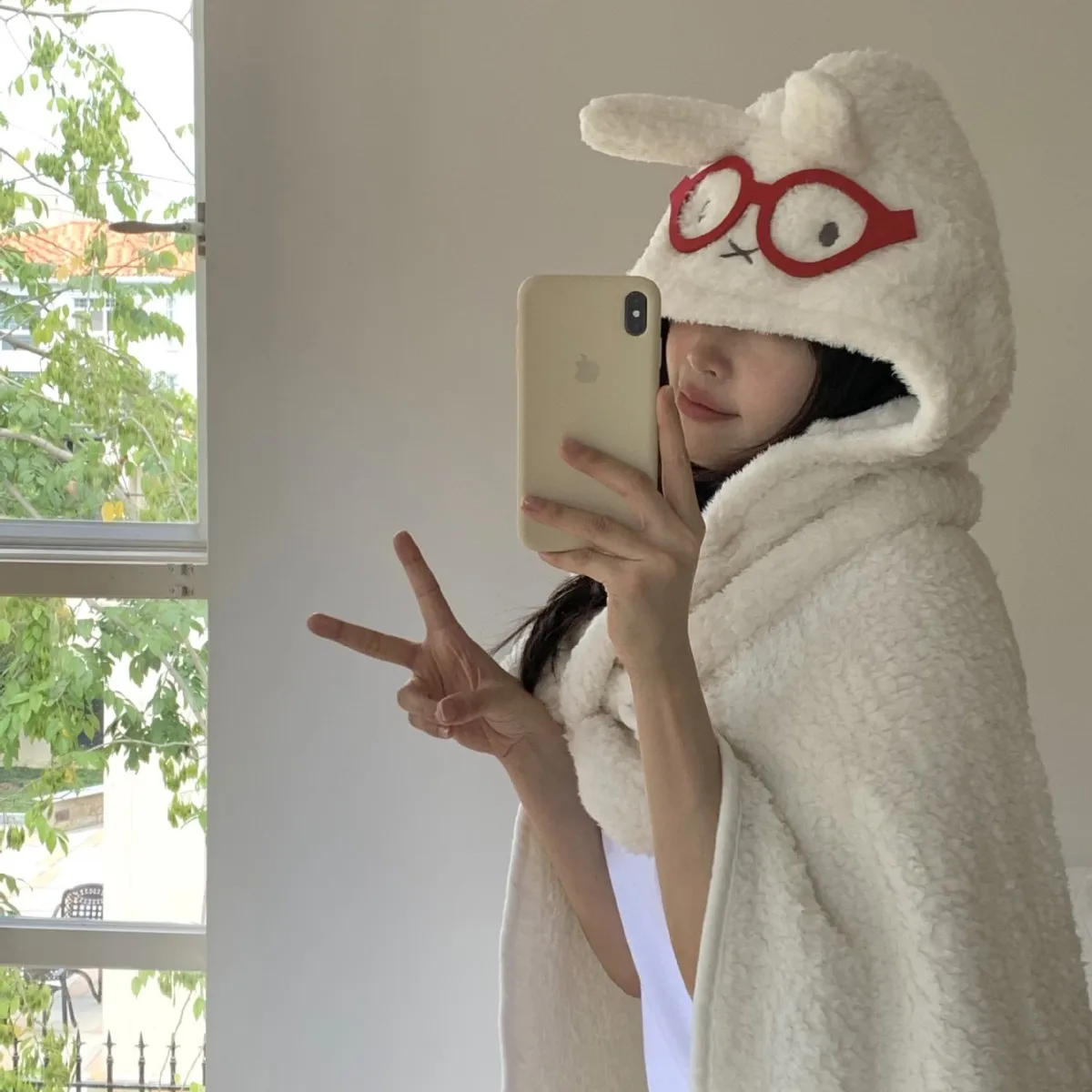 

New Exterior Velvet Double-sided Warm Cloak Cute Rabbit Thickened Shawl