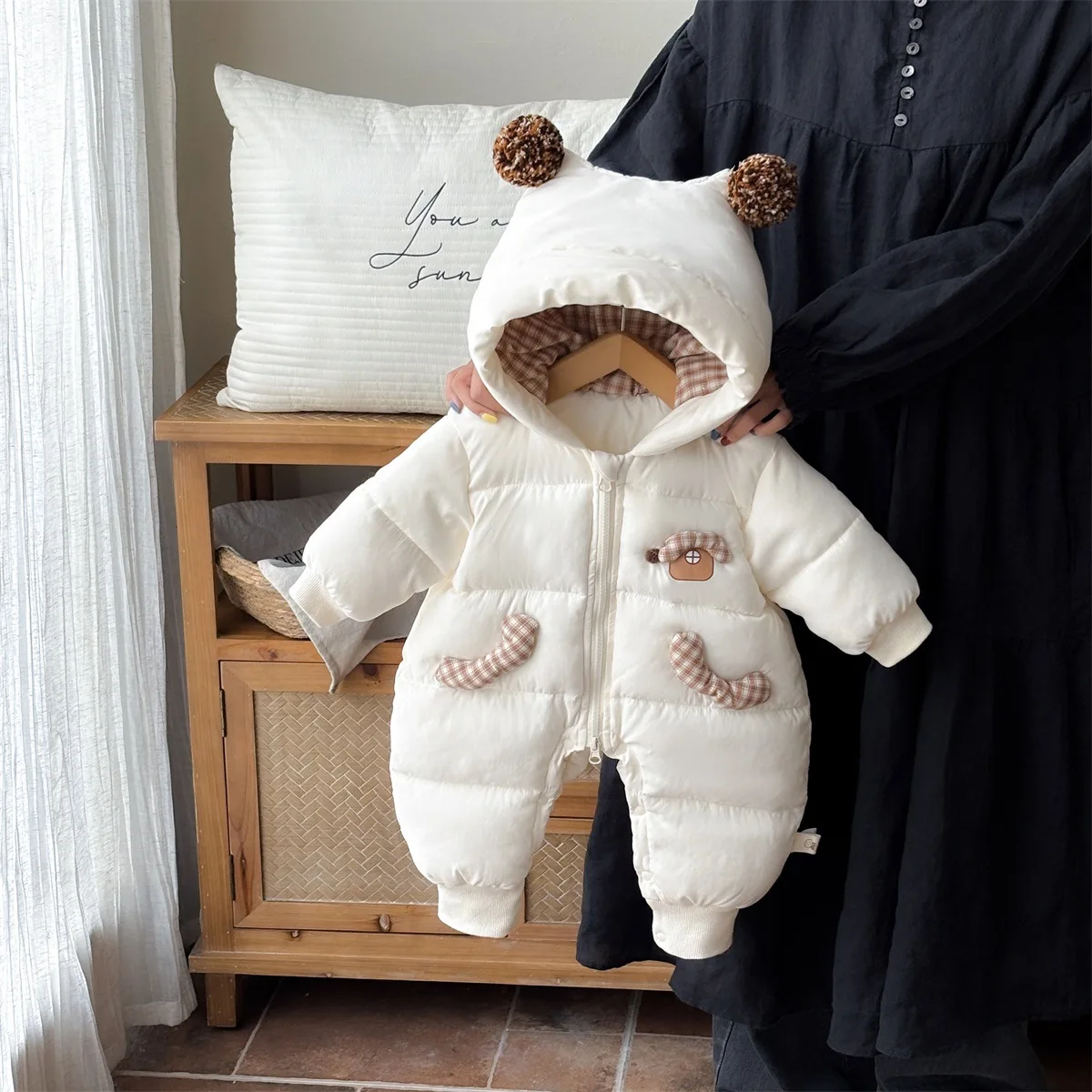 

1-3Y Baby Girls Rompers New Winter Hooded Bear Printed Thicken Warm Kids Girls Bodysuits Korean Toddler Girls Jumpsuits Overalls