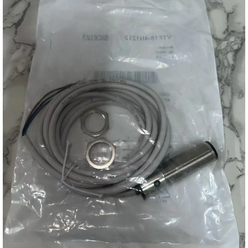

New VTF18-4N1212 6012820 photoelectric sensor in stock for quick delivery