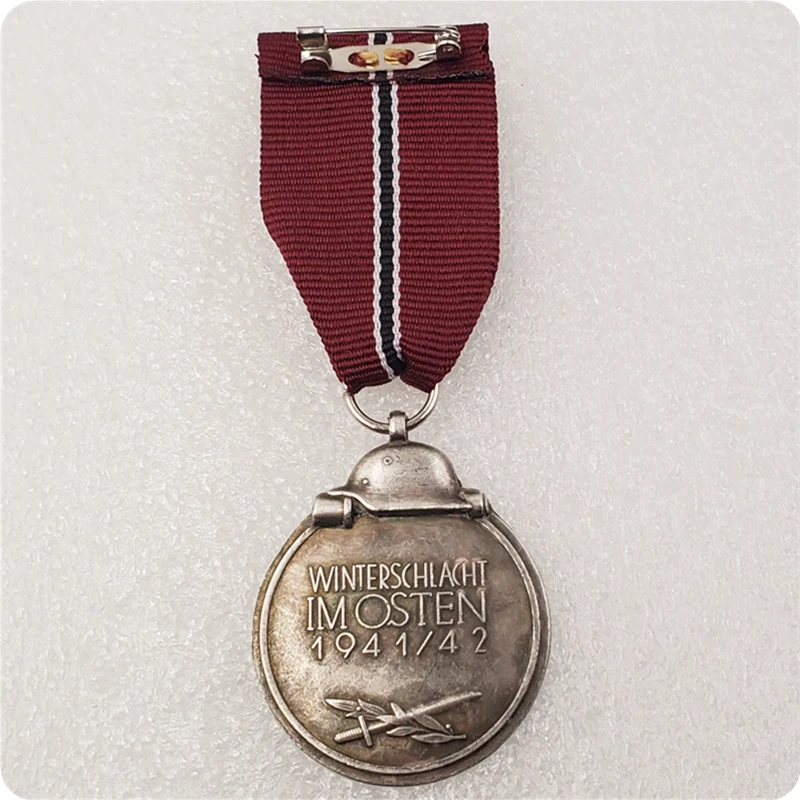 Winter Battle in the East Medal 1941/42 With A Long Ribbon German Military Award During the Second World War