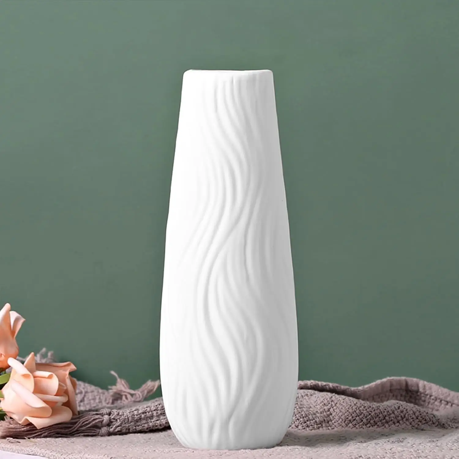 White Ceramic Vase 8.4