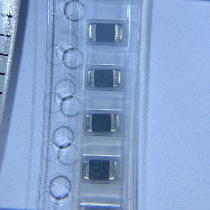 uc120648d101dp--Высокоскоростной-цифровой-изолятор--Четырехканальный-100-Мбит-с-изоляция-10vrms-корпус-soic-16