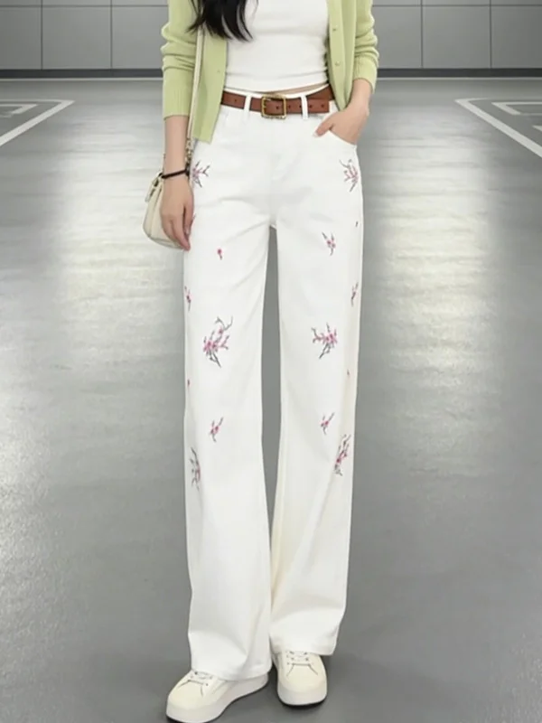 

Elegant Embroidered plus Size Denim Pants Women's Slim Fit Nine-Tenths Length Straight Leg High Waist Spring New Style