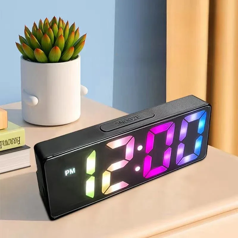 Reloj despertador Digital con Control por voz, temperatura, fecha, 2 modos de visualización, repetición, modo nocturno, reloj de mesa, puerto USB tipo C, reloj LED de 12/24H