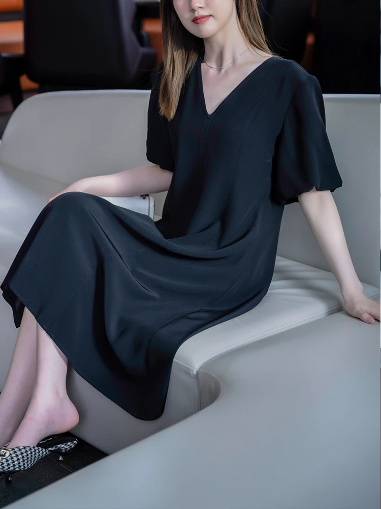 

Silky Smooth Tee-acetate Autumn New Sle Little Bla Dr with Big Hem V-ne Bubble Sve Loose Waist Dr