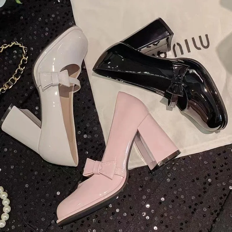 Thumbnail 4 - #24 Latest Middle Heels Offers