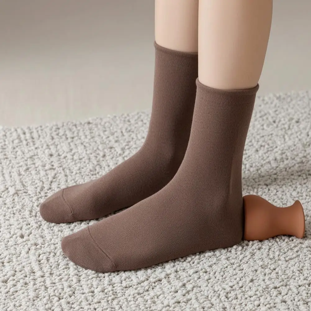 Comfortable Breathable Women Mid Length Crew Socks Casual Solid Color Autumn Winter Daily Wear Soft Warm Fashion Accessory Style