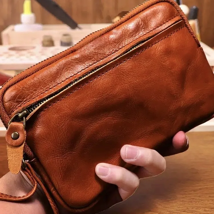 2026 Old First-layer Cowhide Clutch Bag Women's Retro Simple Large-capacity Mobile Phone Bag Street Trend Coin Pouch
