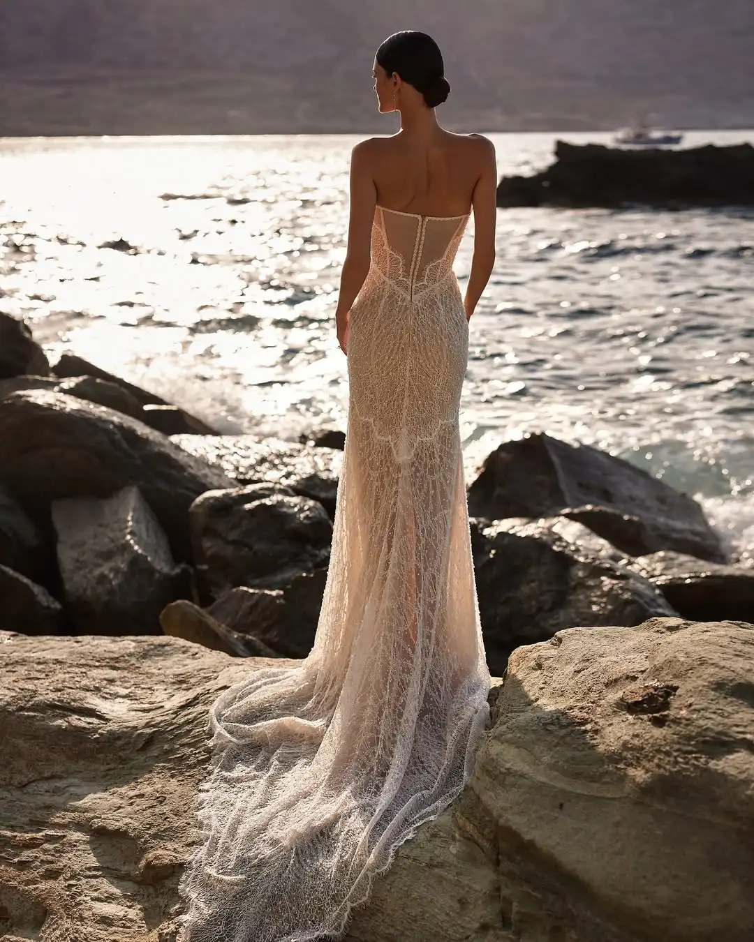 Ofherown エレガントなレースビーズのウェディングドレスマーメイドコートトレインブライダルガウンストラップレスジッパーアップvestido de noviaカスタマイズ