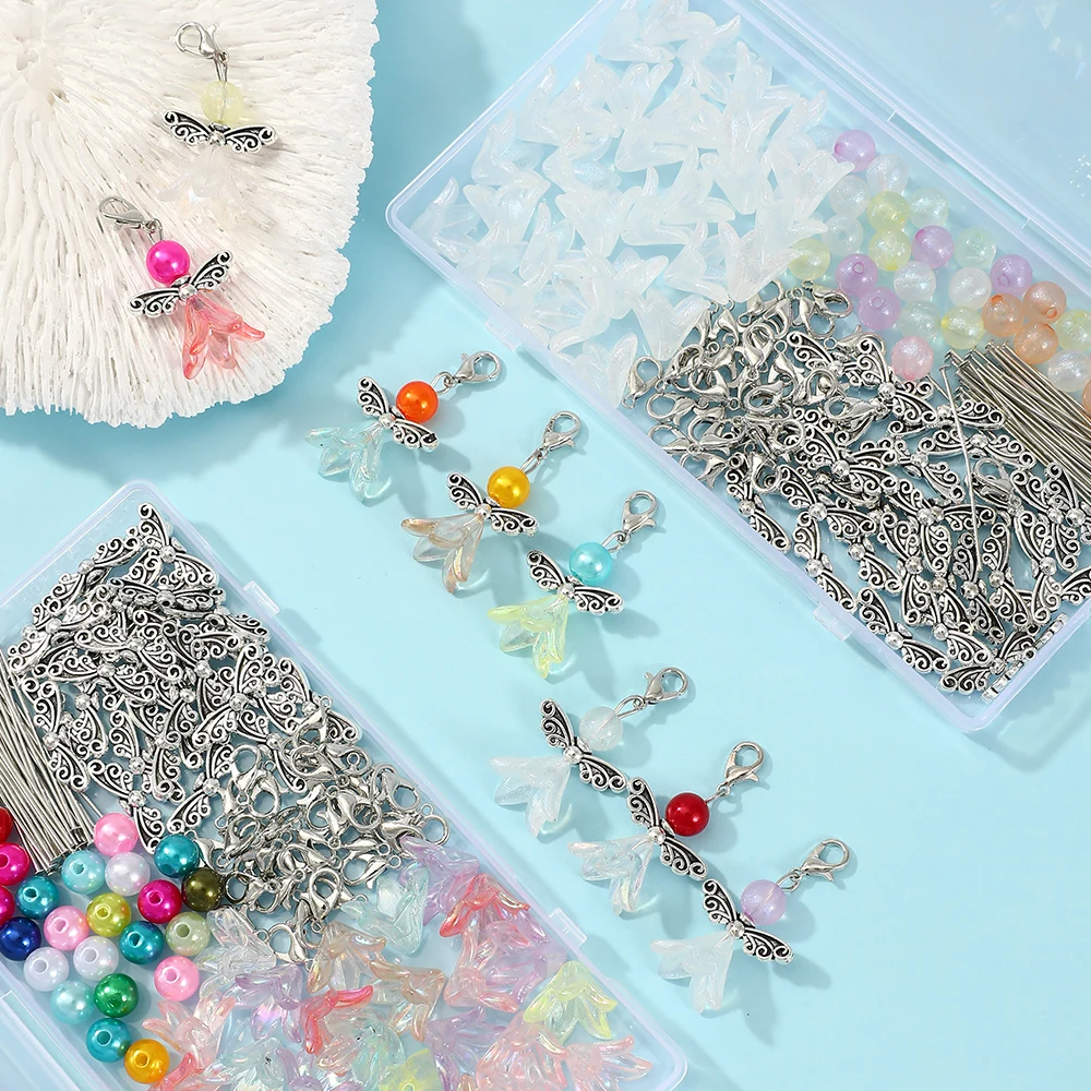 150-teiliges DIY Schmuckherstellungs-Set mit Gemischten Acryl-Lilienblumen-Perlen, Engelsflügel-Anhängern und Karabinerverschlüssen für Armband-Zubehör – Detail 5