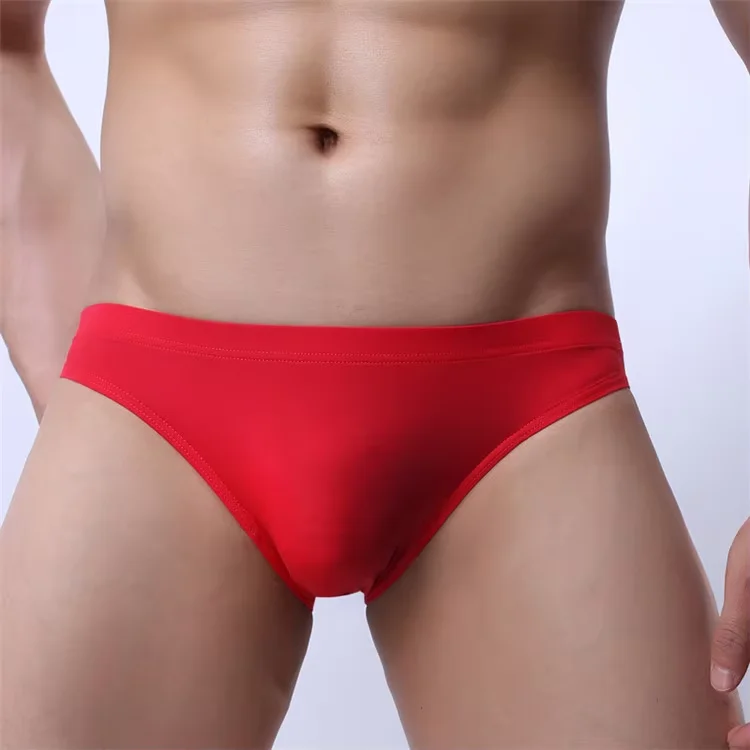 Ice Silk Bulge Briefs for Men Sexy Loose Fit Underwear Boy Fashion Hip Lift Sports Underpants Knicker Solid Color Smooth Knicker