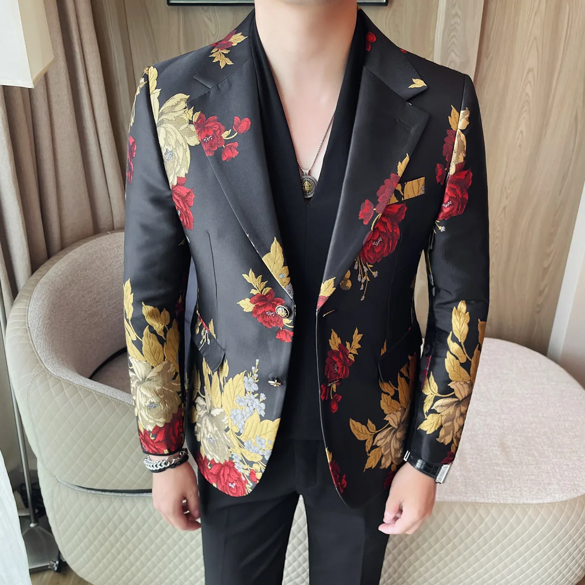 

Роскошный пиджак с вышивкой, мужская одежда, осень 2021, новый мужской пиджак с двумя пуговицами, приталенный модный повседневный смокинг для выпускного вечера, платье