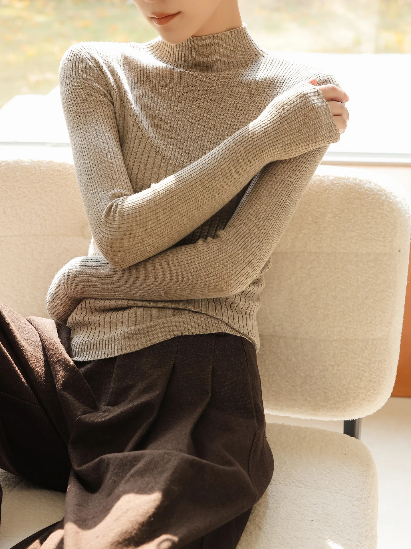 

JWUNIQUE Wool Blend Knitwear Half High Collar Precision Spun Texture Simple Sequence Women's Long Sleeve Pullover Winter Fashion