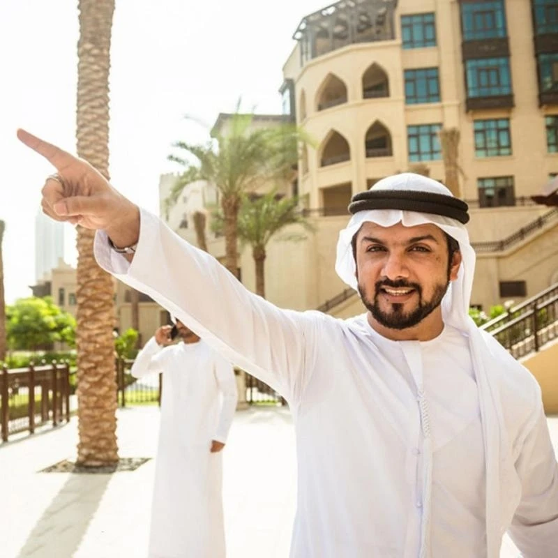 Sukienki muzułmanów ustawione na mężczyzn Dubai Dubai koszulka kaftan thobe szata suknia prosta w stylu wyścigowym ubranie thobe